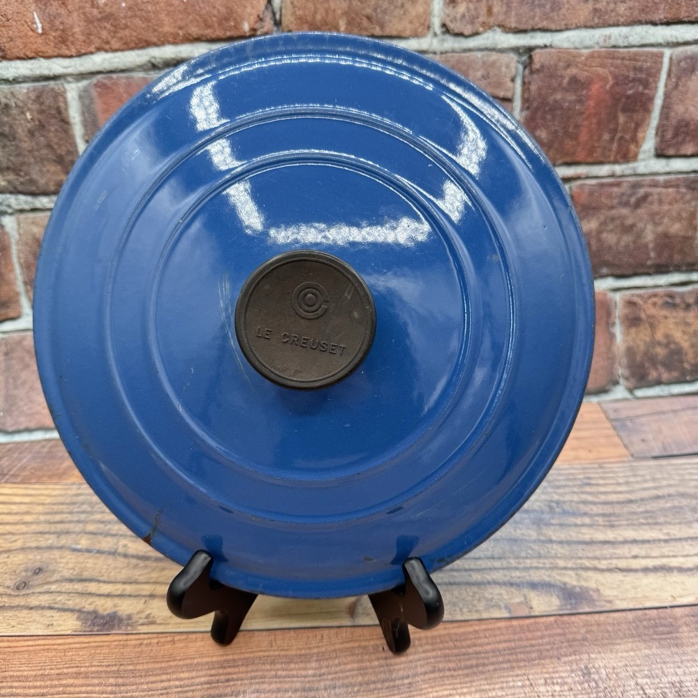 Le Creuset Enamel Cast Iron Oval Blue Lid Only E for 4.5 Quart Dutch Oven France
